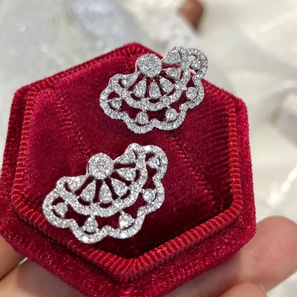 Queen Zircon silver toned earrings - Picture 2 of 5